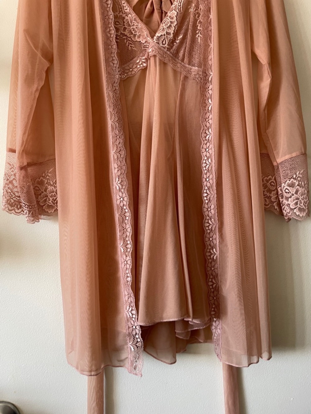 Blush Pink|Lace Trim Robe and Nightgown Set|Large- Runs Medium/Large|NWOT - Picture 3 of 8